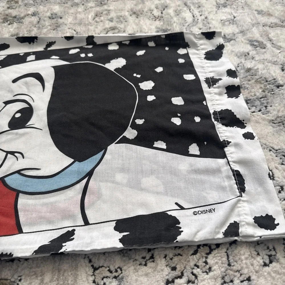 WALT DISNEY 101 DALMATIANS 2 SIDED PILLOWCASE 29